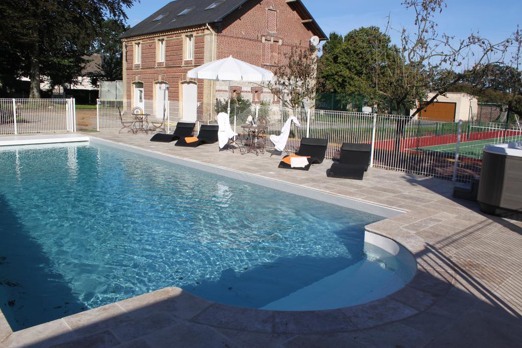 Chateau Des Saveurs Saint-Sauveur-d'Emalleville Exterior photo
