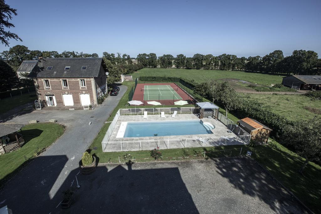 Chateau Des Saveurs Saint-Sauveur-d'Emalleville Exterior photo